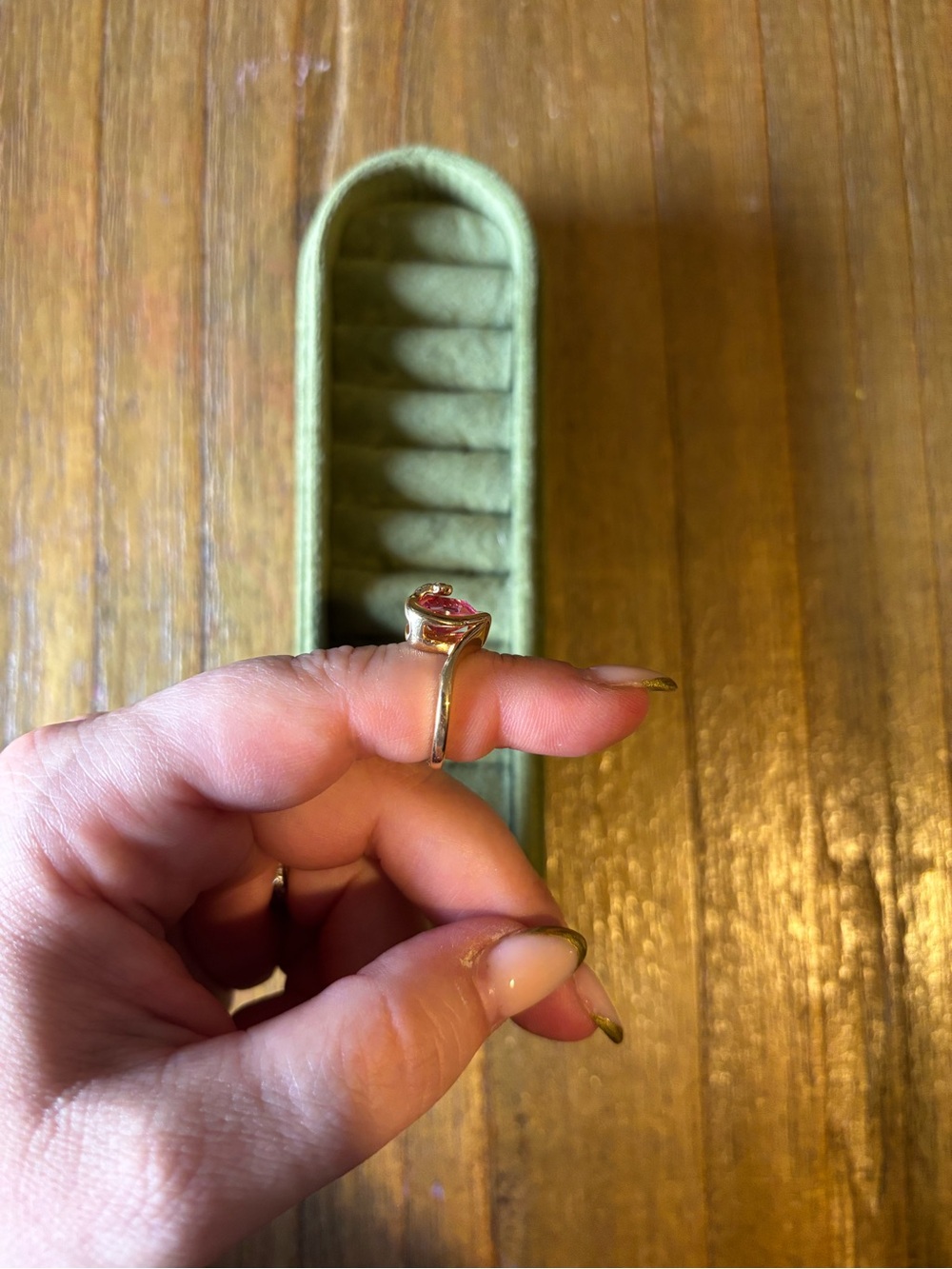 Vintage Pink Bezel Heart Ring - Picture 4 of 5